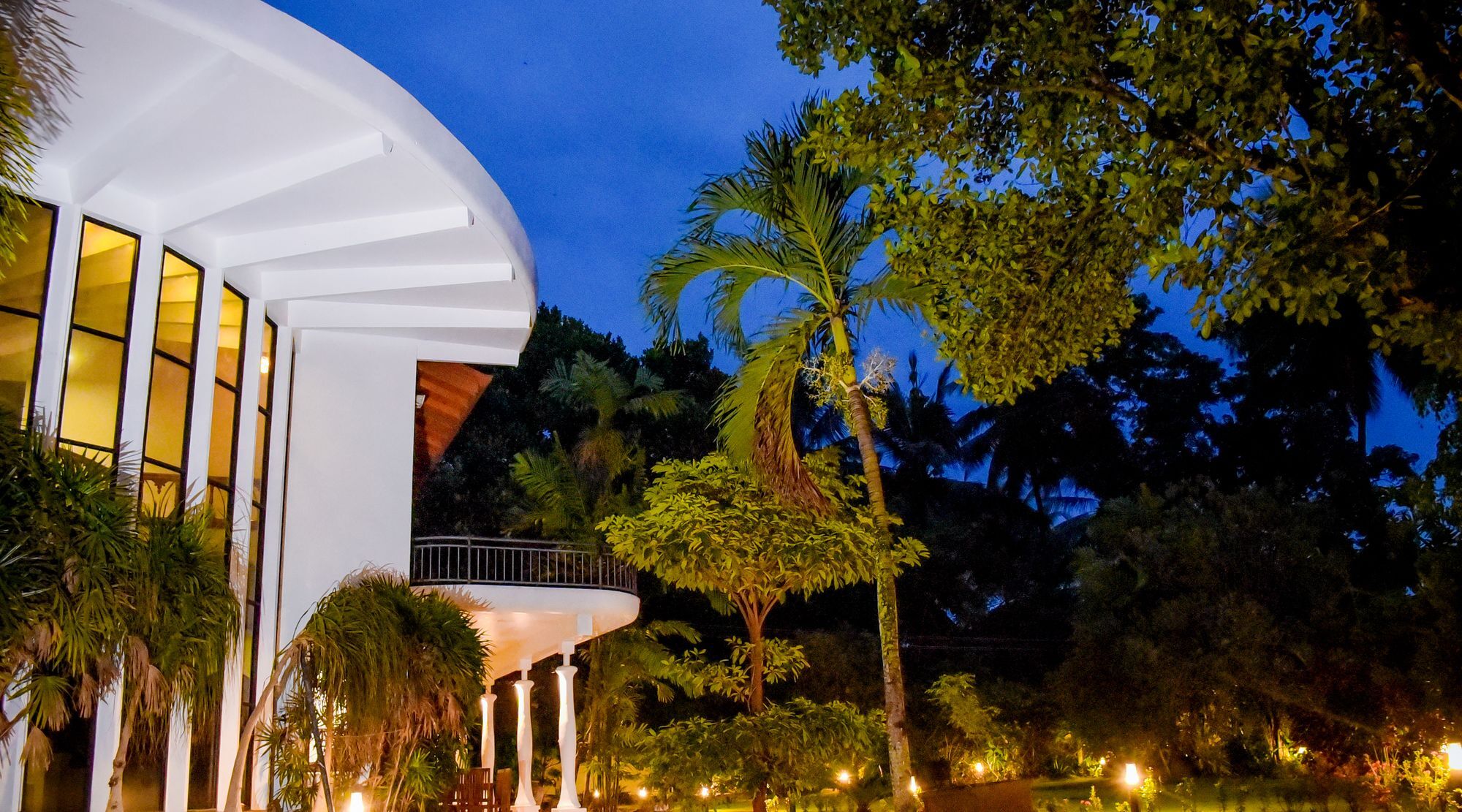 Airavata Boutique Resort Tennekumbura Экстерьер фото